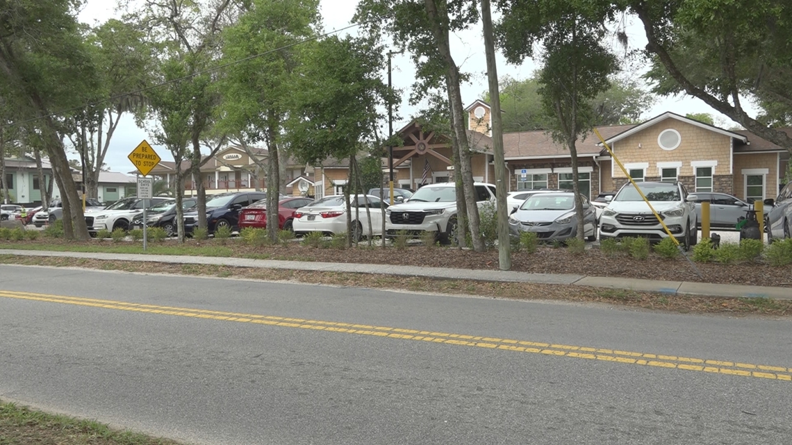 Jacksonville Beach city council holds special meeting about Discovery School expansion