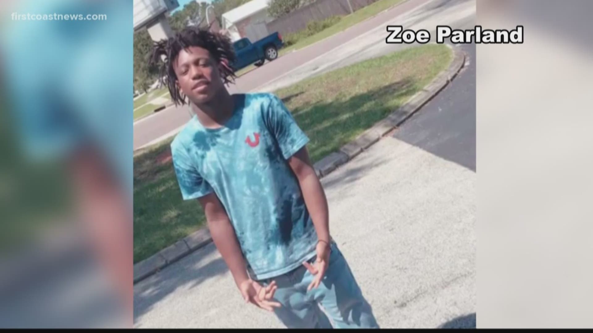 Sixteen-year-old Keondre Moss died Monday after the vehicle he was in crashed into a tree just two miles away from Oakleaf High School.