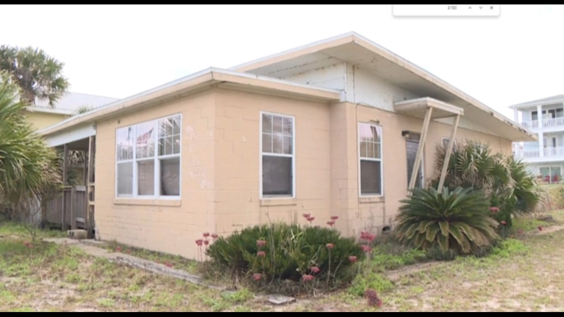One neighborhood doesn't want a beach house where MLK was the target. Another welcomes it. - Vimarsana News