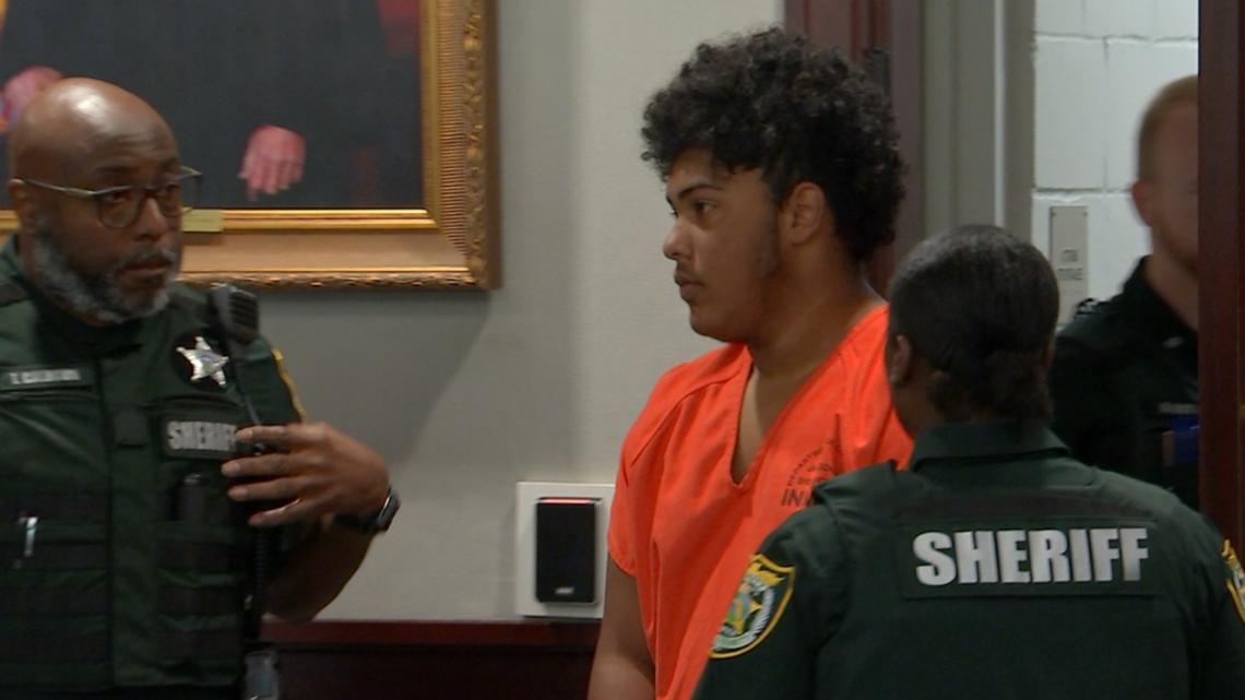 Kentrell Graham Florida teen accused of killing parents pleads not guilty to their ...