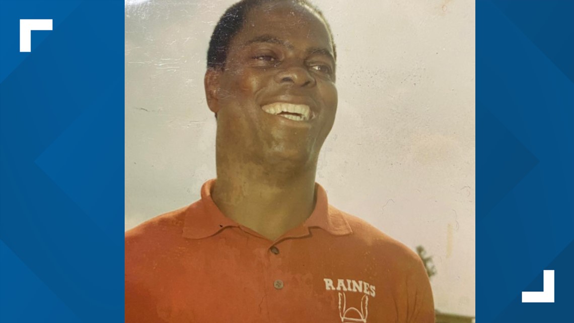 raines-mourns-passing-of-former-principal-firstcoastnews
