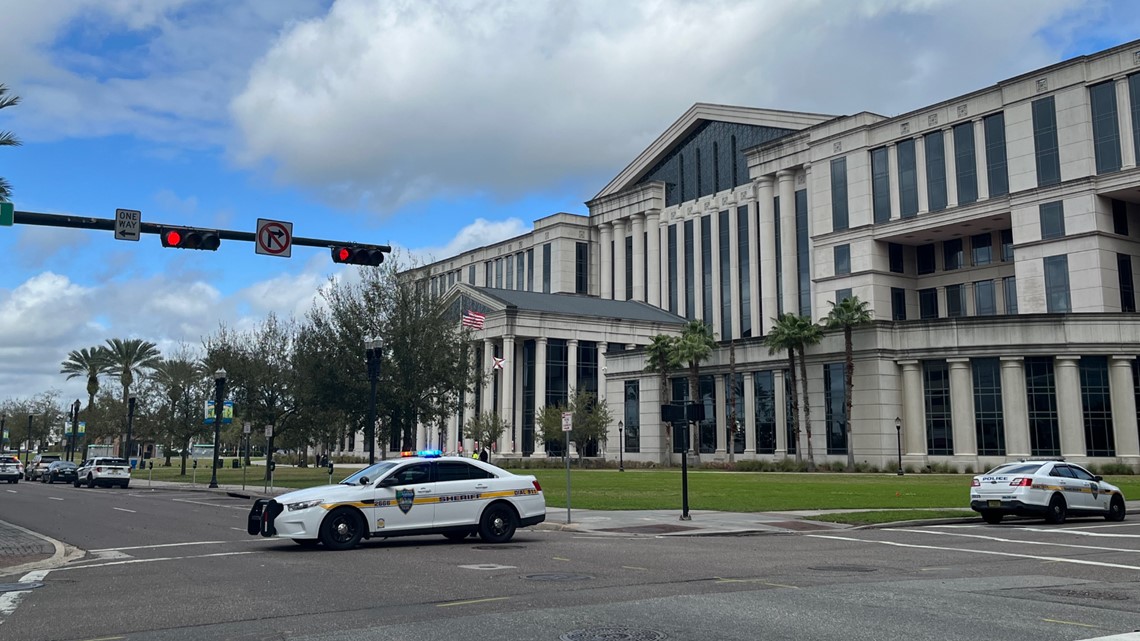 is-there-a-bomb-threat-at-the-duval-county-court-wednesday