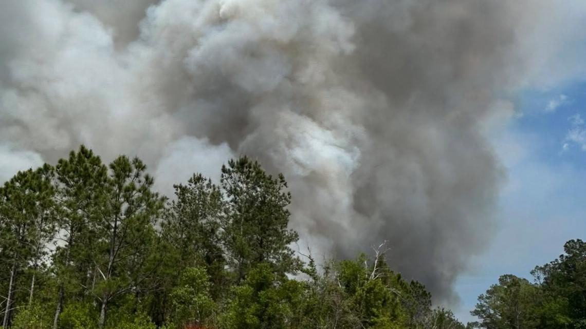 700-acre fire burns north of Bostwick in Putnam County, officials say