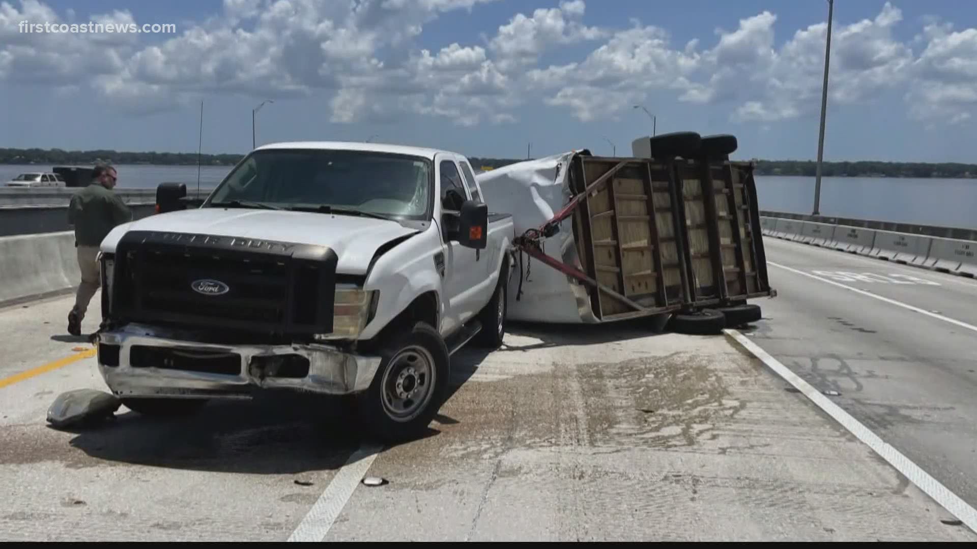 Jacksonville man crashes into wall after driving over Buckman Bridge's temporary repair