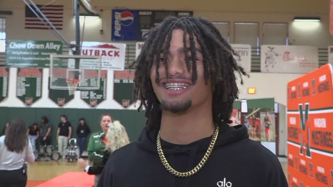 Mandarin High celebrates Brysen Wright’s rise to NFL flag football stardom