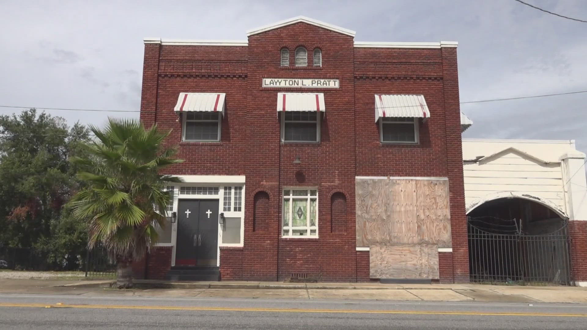 What was once a place of mourning and final farewells in Jacksonville is now being reborn as a stylish, spooky-savvy rental space.