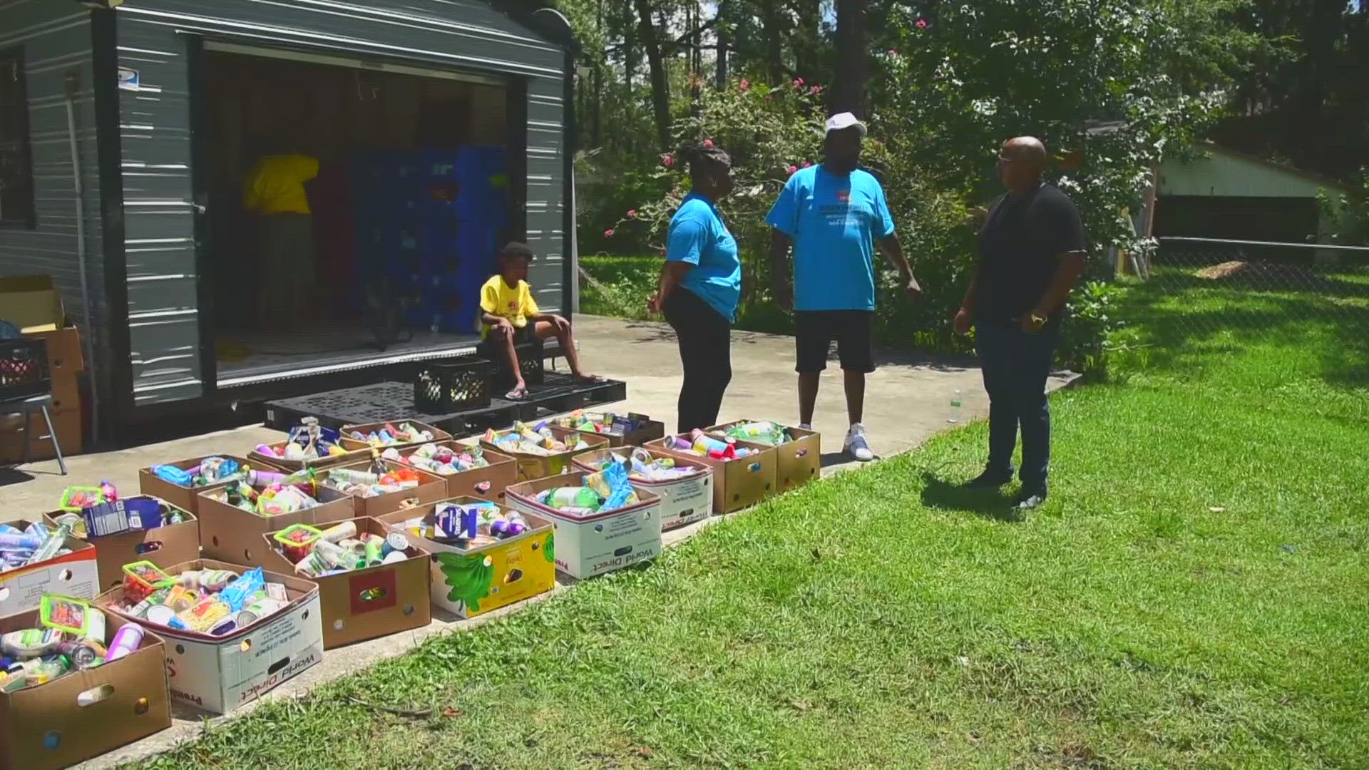 A Jacksonville couple has fed the hungry for over a decade. Now, they need help with their food pantry after thieves stole their A/C and their van broke down.  