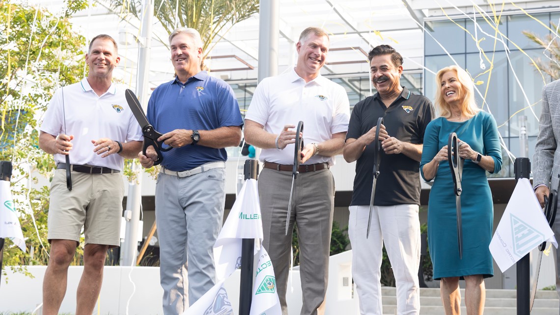 JACKSONVILLE JAGUARS CELEBRATE MILLER ELECTRIC CENTER GRAND OPENING