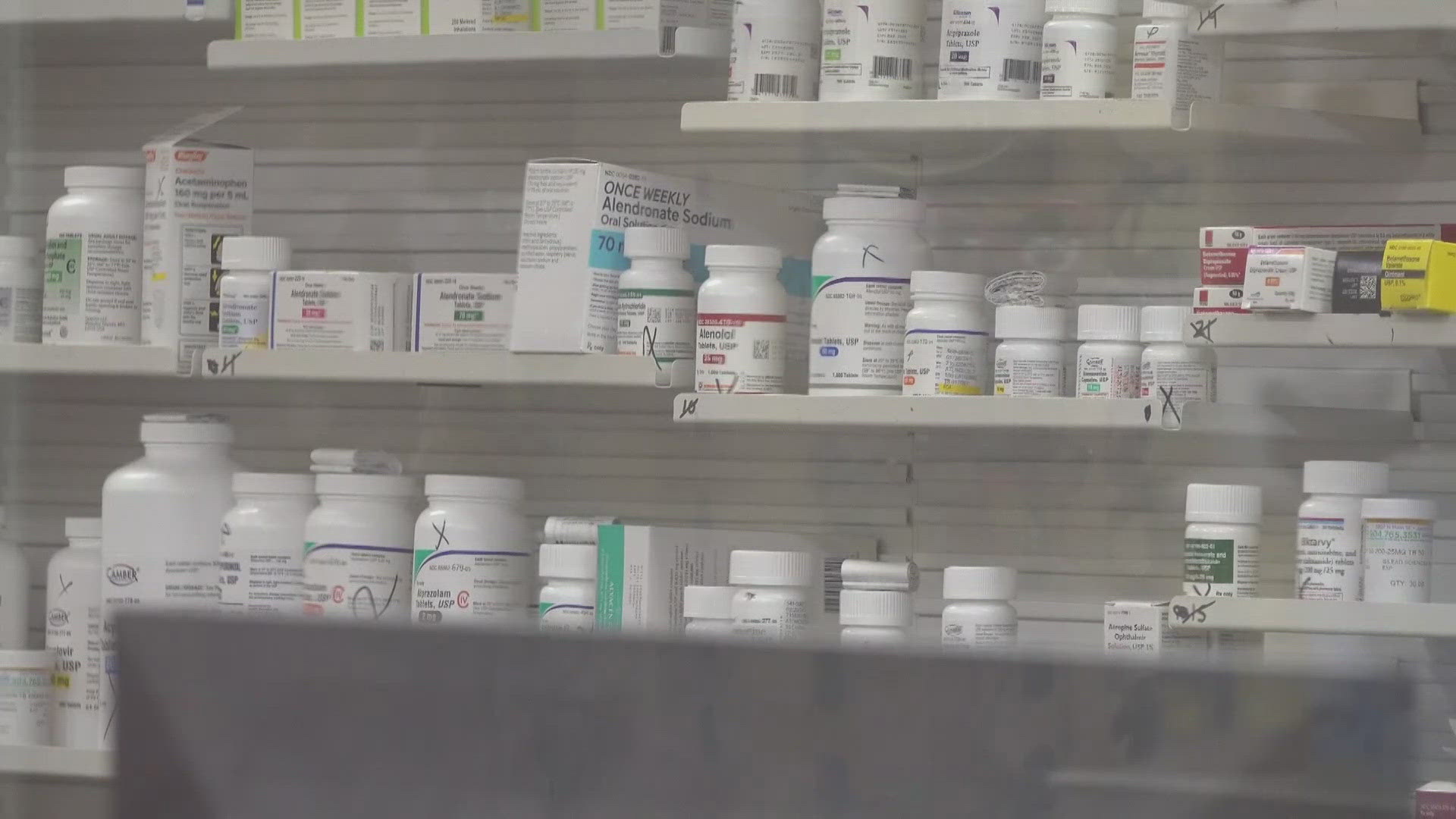 The CDC says you may want to think twice about what site you order your next prescription, as there's been a rise in counterfeit pills with traces of fentanyl.