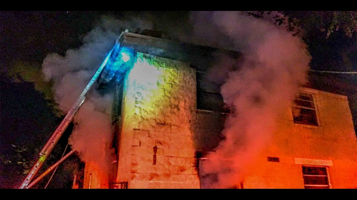 Jacksonville apartment fire displaces 7 adults