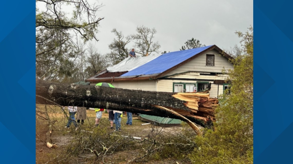 Storm damage Saturday injures multiple people, impacts homes - Vimarsana News