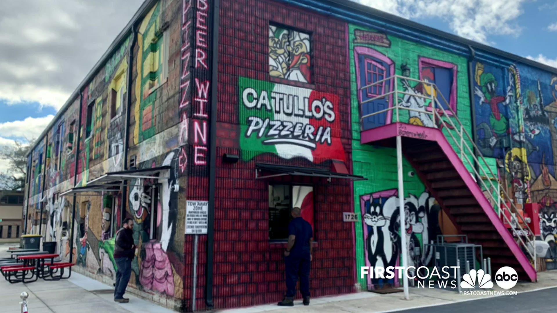 The popular Southside restaurant set up shop in Downtown Jacksonville with a walk-up pizza kitchen at Toon Town, a cartoon street art-covered event venue.