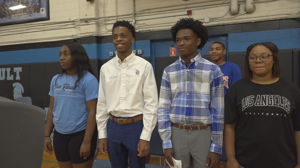 Two Black teens make history as valedictorian and salutatorian - Vimarsana News
