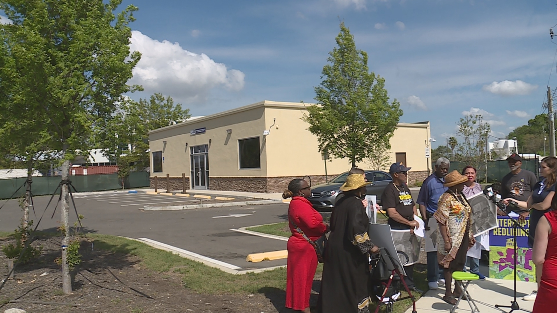 Brentwood residents demand answers from Jacksonville city leaders over new small business center