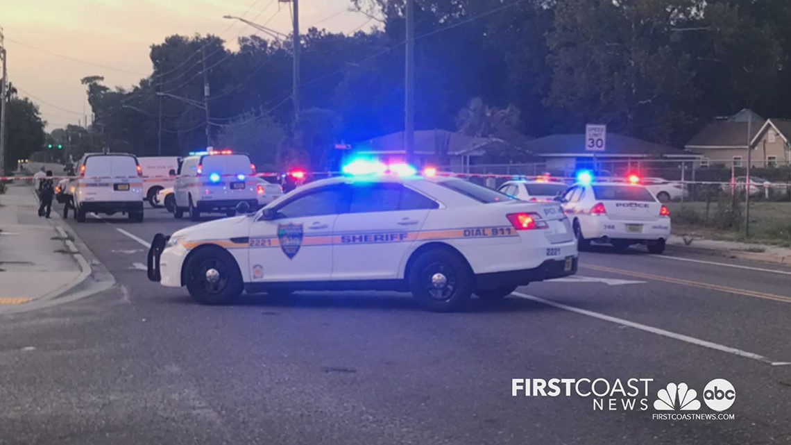 Jacksonville police investigate shooting Friday night