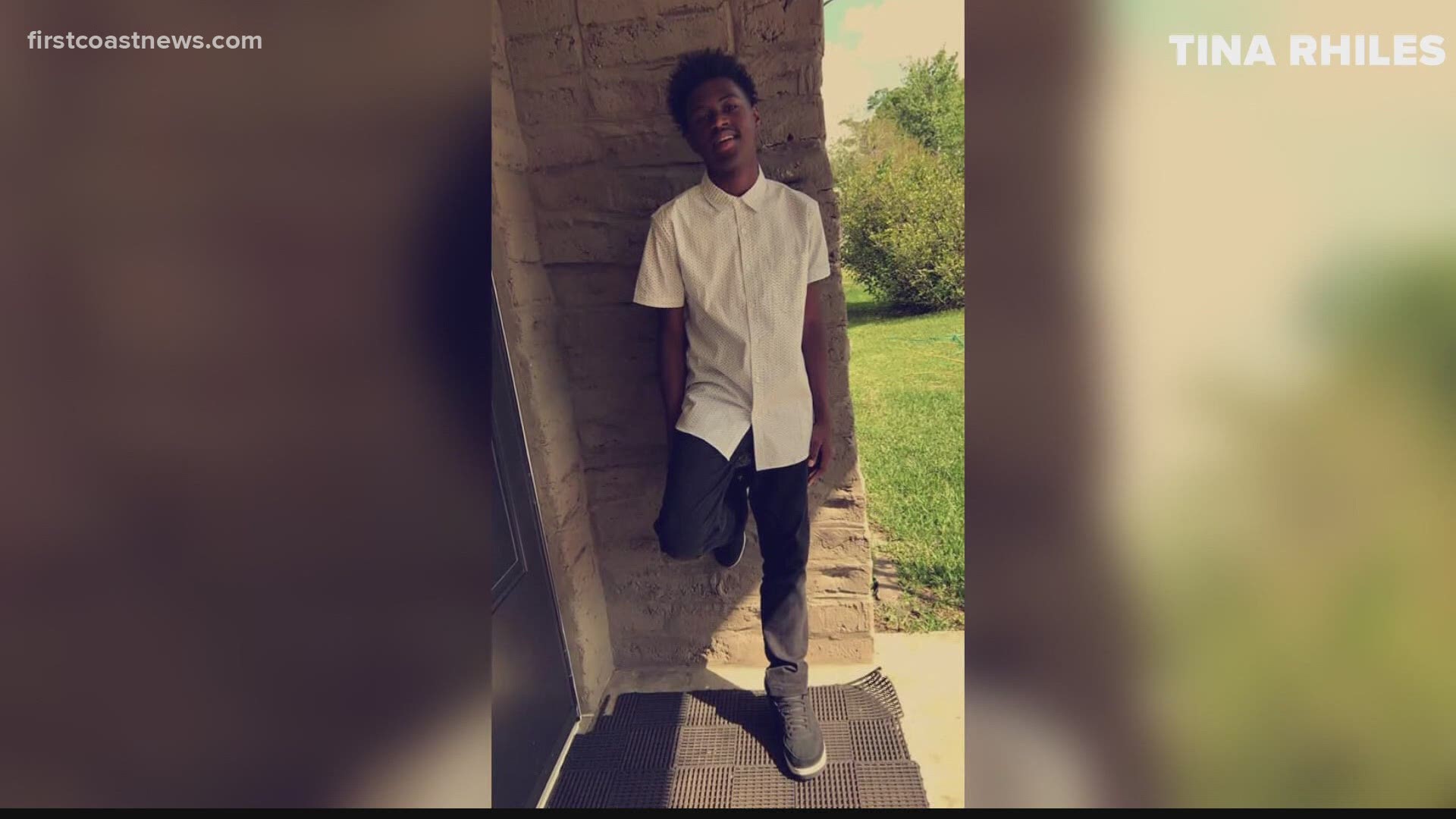 The family of 18-year-old Devon Gregory says an independent autopsy shows he was dragged out of the vehicle by police dogs after he was shot several times.