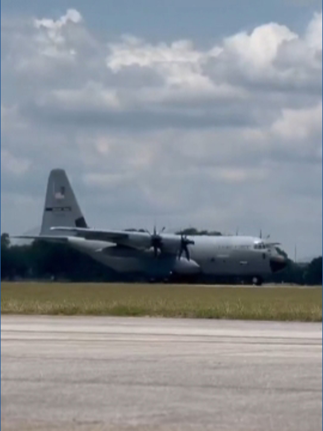 Hurricane Hunter discusses what it's like to fly into a hurricane ...