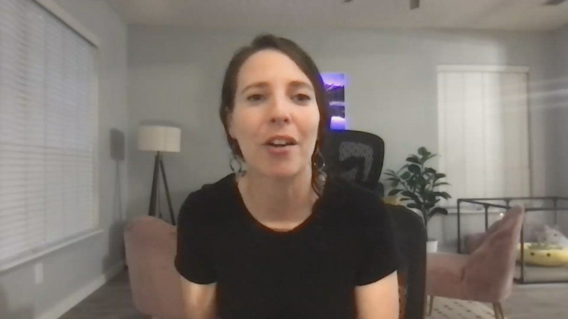 Jacksonville mom suing airline after kids' bad experience - Vimarsana News