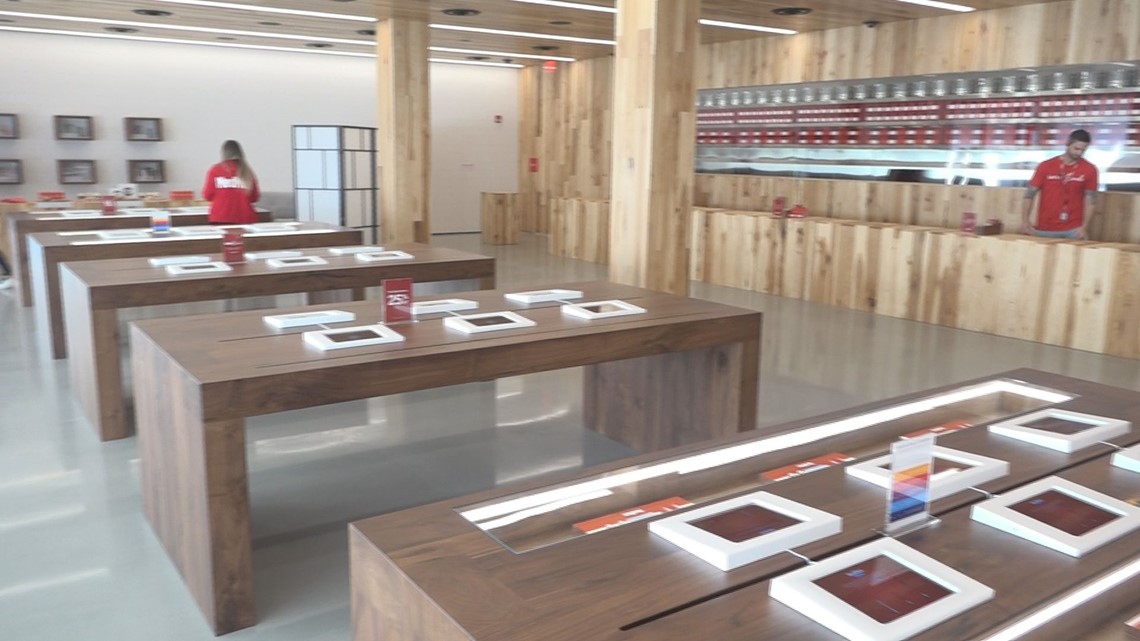 Marijuana dispensary opens up in Jacksonville Beach