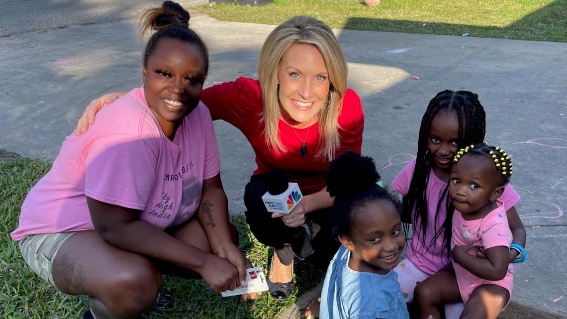 Mother struggling to make ends meet gets Christmas surprise - Vimarsana News