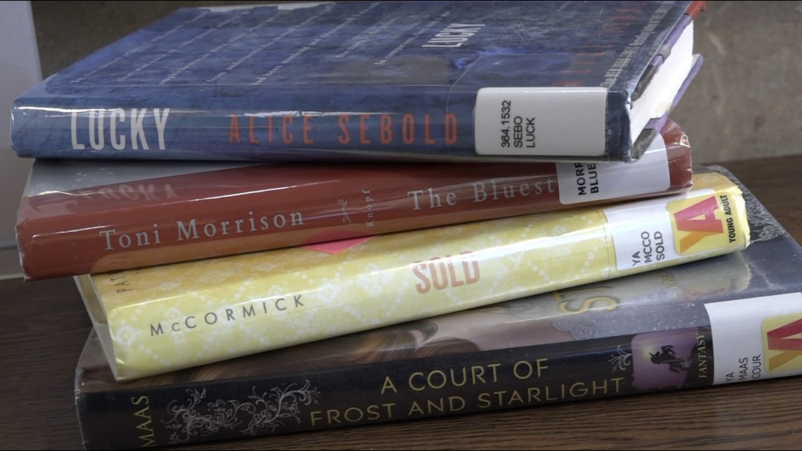 Local school district to keep books on some classroom shelves - Vimarsana News