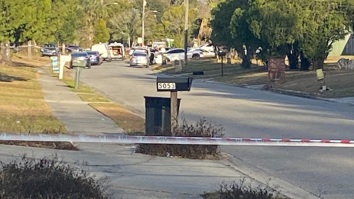 Double shooting in Jacksonville near Sherwood Forest neighborhood