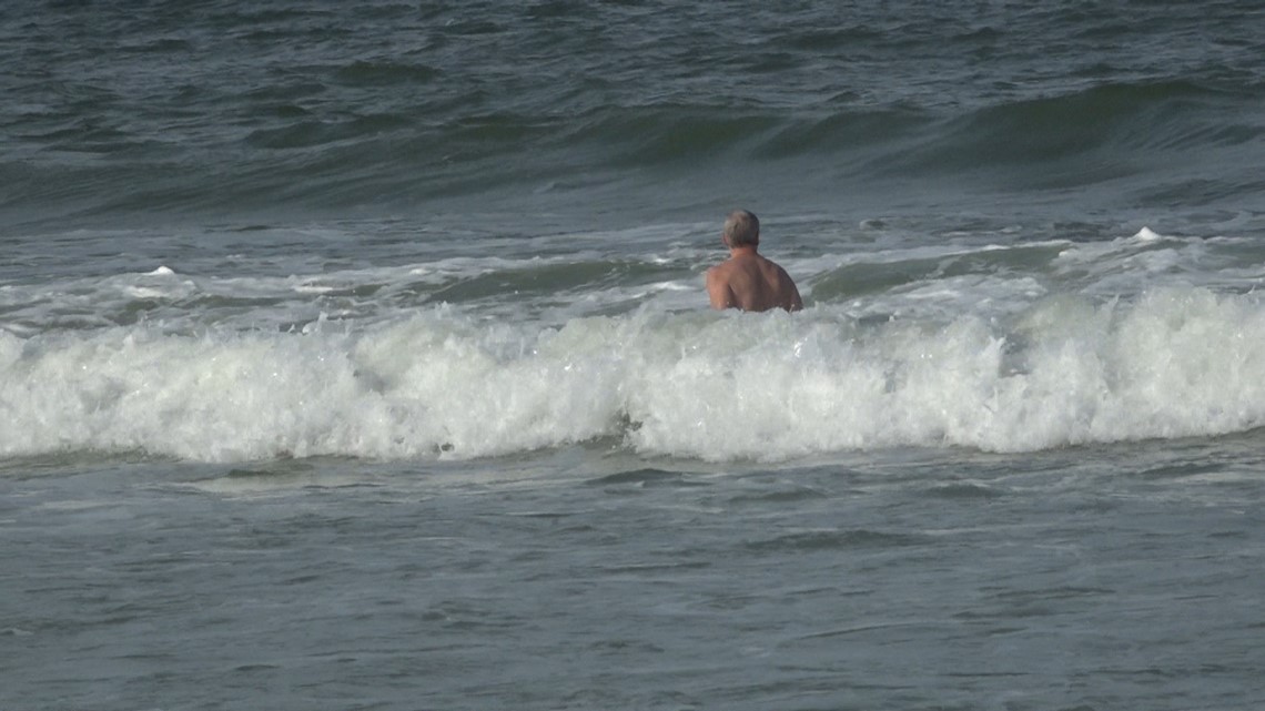 Six people pulled from rip currents on Fernandina Beach Thursday