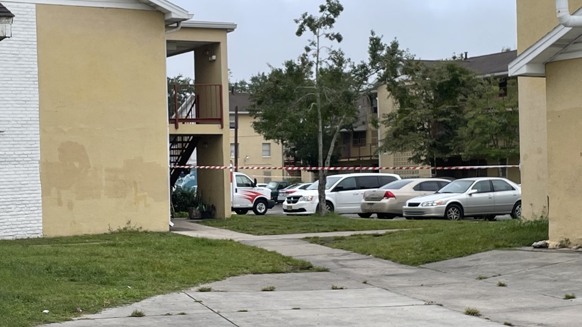 Three people dead at Hollybrook Homes Apartments in Jacksonville
