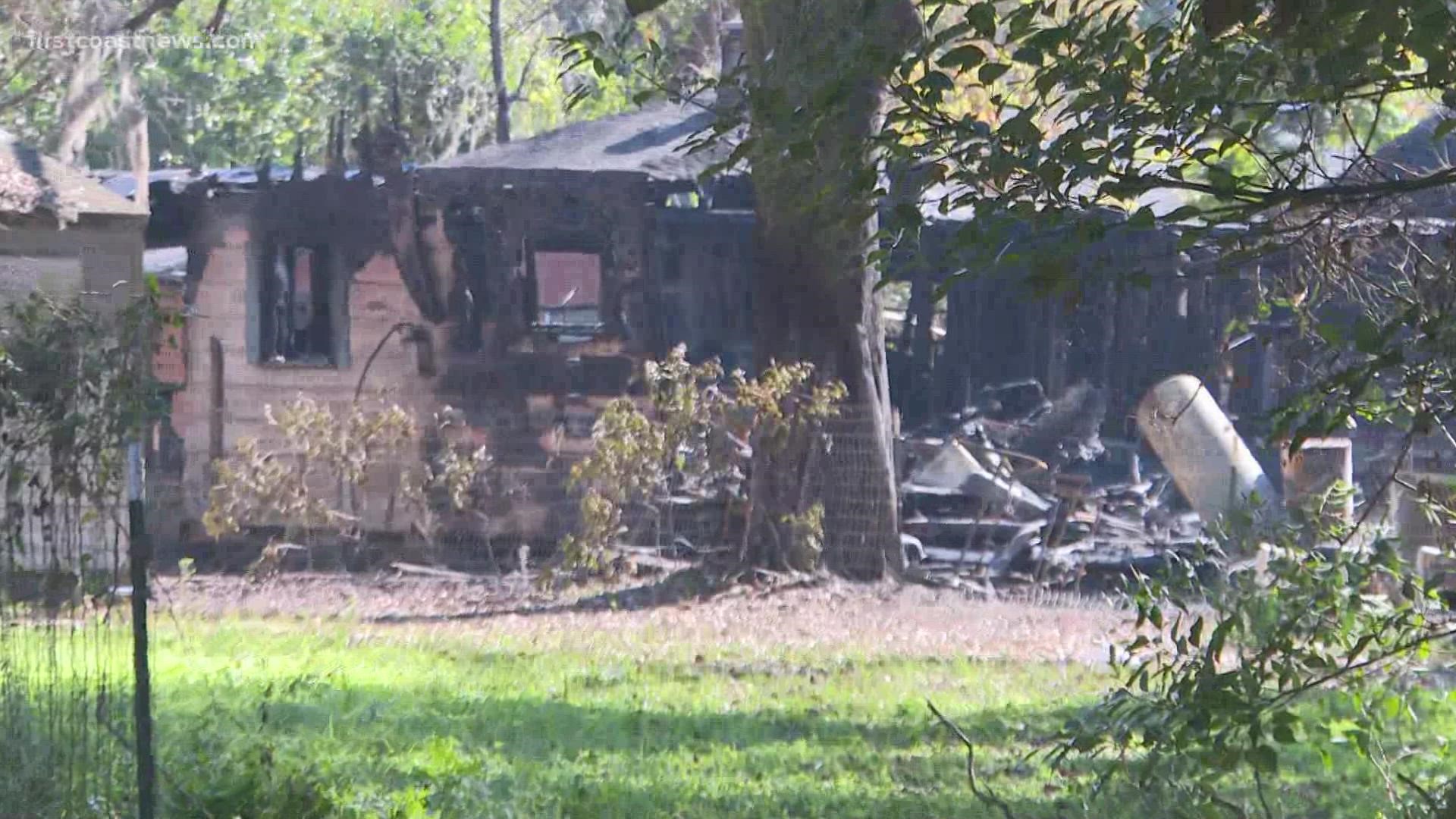 House fire leaves 2 dead sends 1 to hospital in Jacksonville
