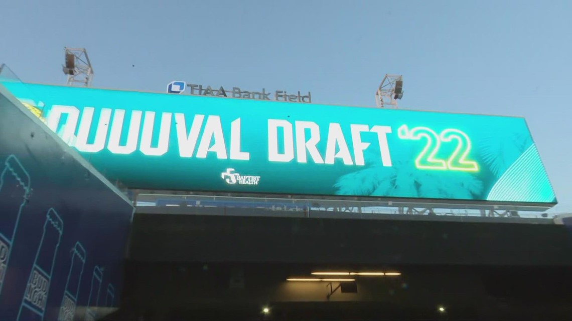 10,000 fans expected at official Jacksonville Jaguars Draft party