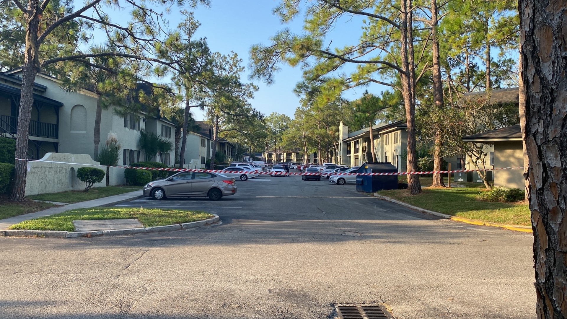 JSO One man dead, man hospitalized following shooting at apartment