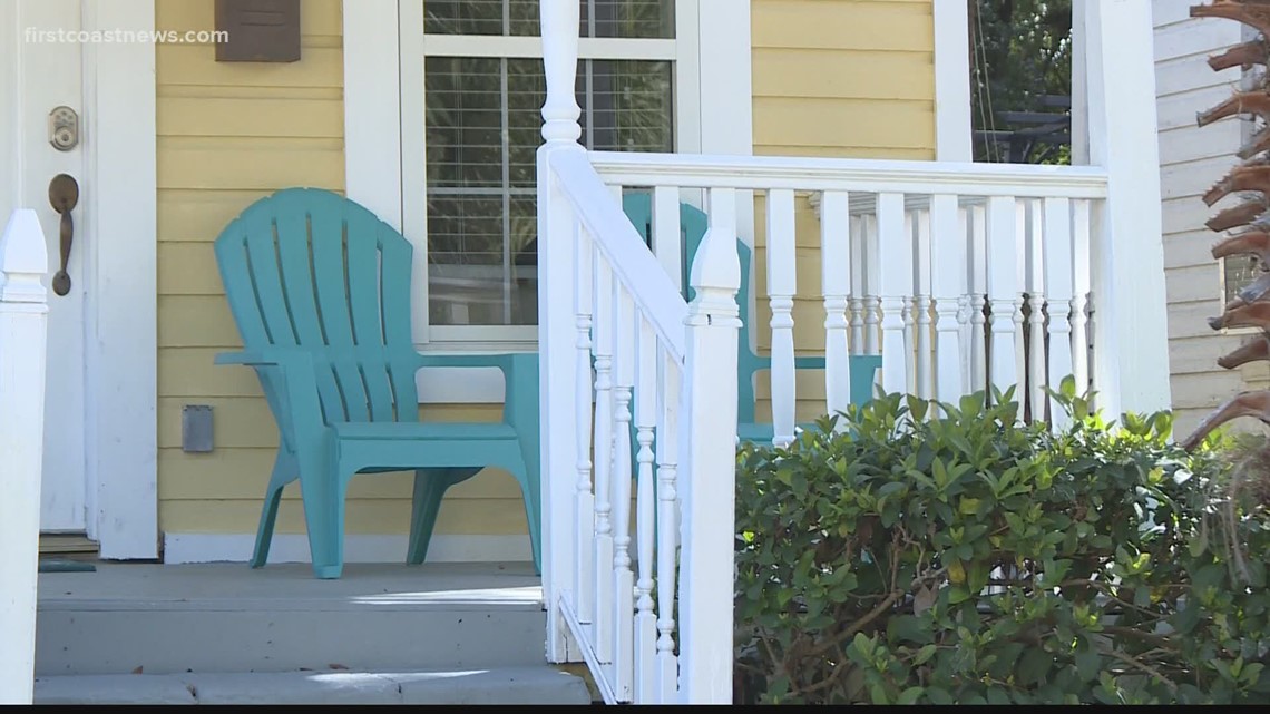 You can apply for emergency rental assistance in Clay County, Fla