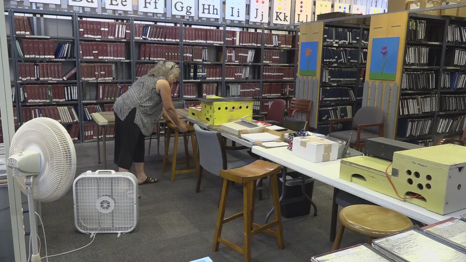 The library inside Jacksonville's Regency Square Mall have been without AC for nearly a month. Inside temperatures are reaching 90 degrees.