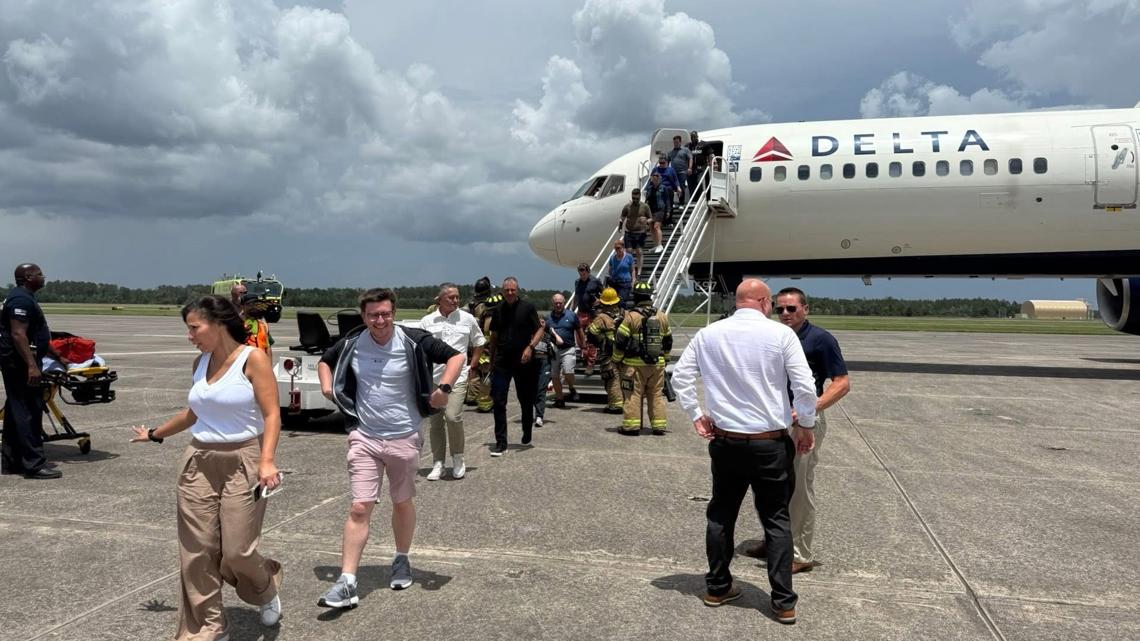 Flight emergency lands at Cecil Airport in Jacksonville | firstcoastnews.com