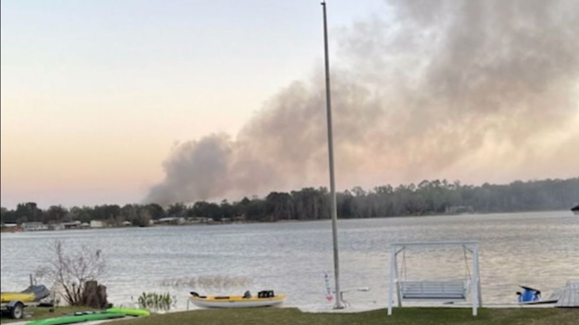 Oxygen tanks explodes near Jewel Lake in Interlachen