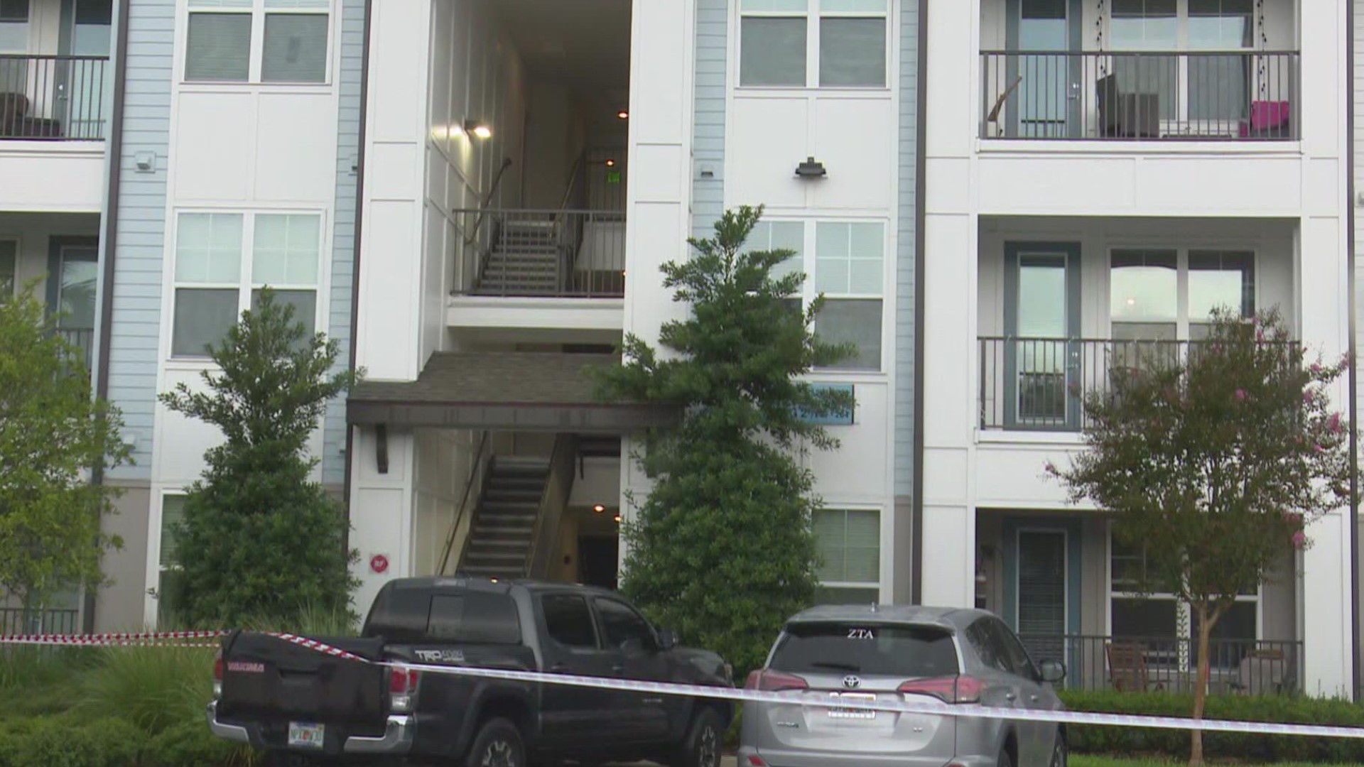 One dead shooting attempted burglary apartment Kernan JTB ...