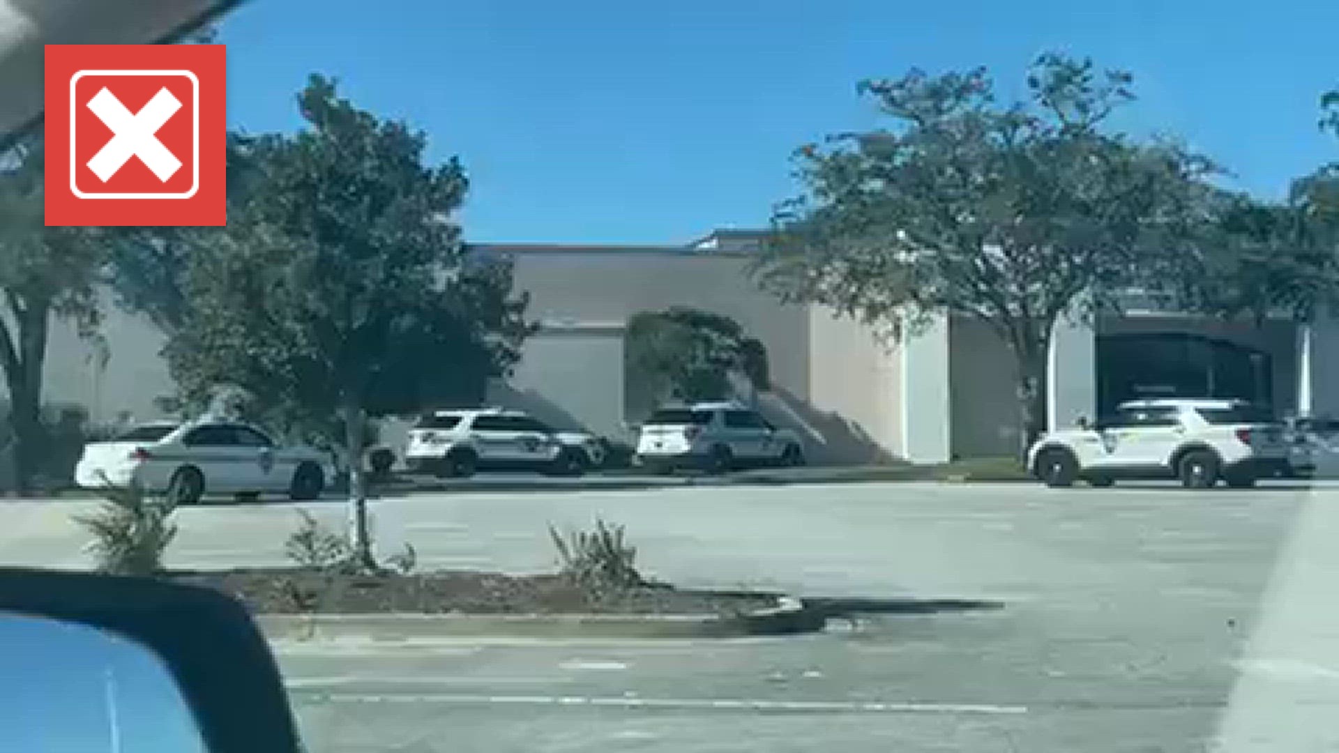 The Jacksonville Sheriff's Office says officers responded to an armed assault incident Wednesday morning at the Avenues Mall.
Credit: Tristan Hardy