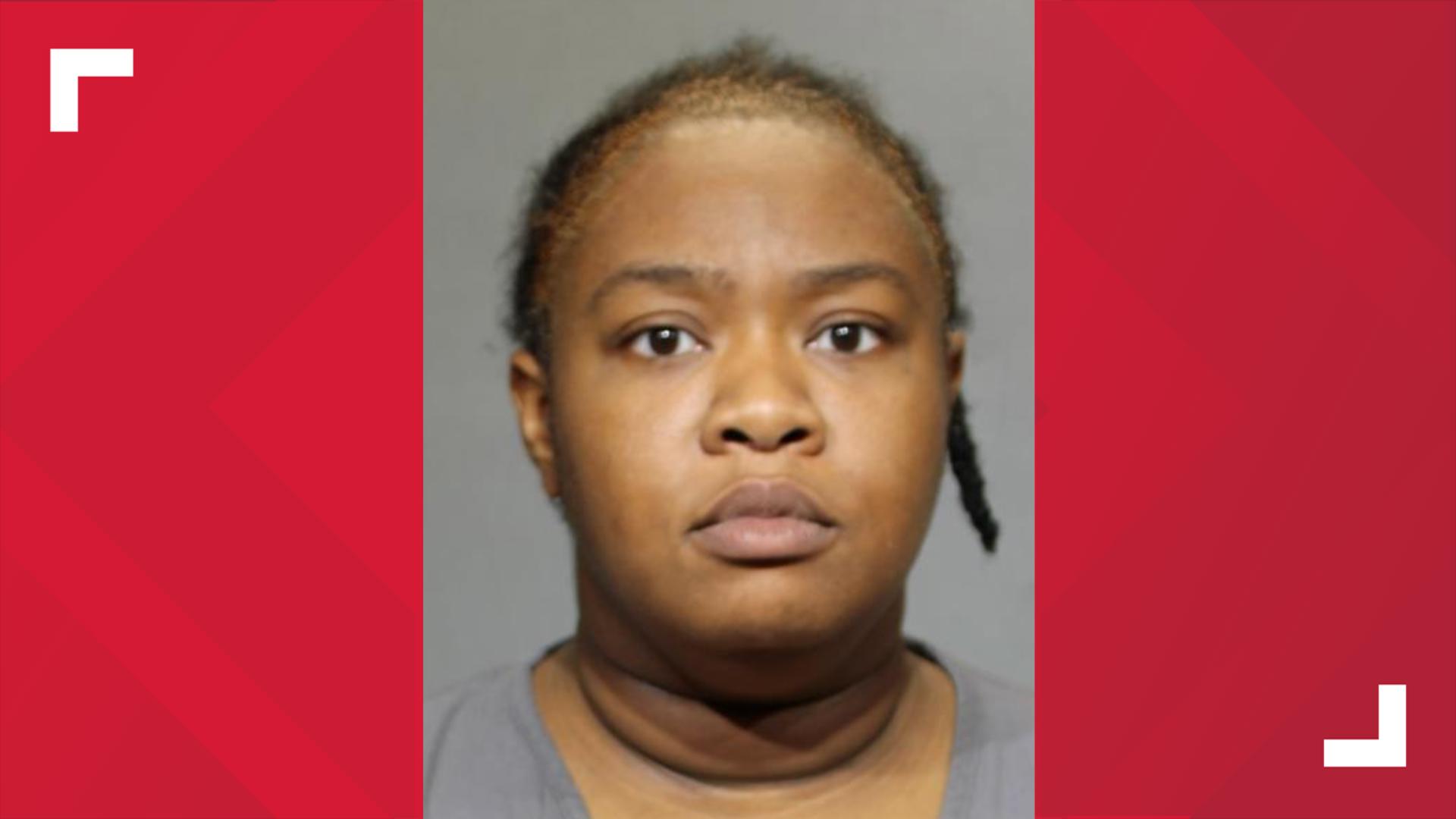 Police charged a Jacksonville woman with child neglect and theft after she left a child in a hot car while shoplifting at a Publix on the Northside.