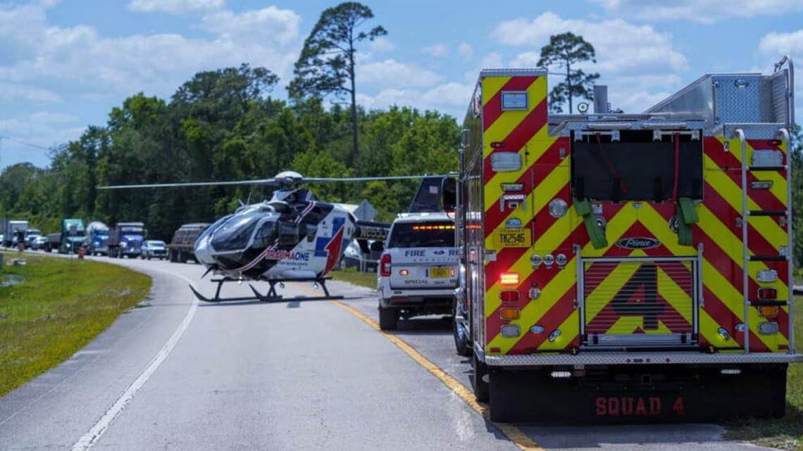 3 hurt after multi-vehicle crash on State Road 16 - Vimarsana News