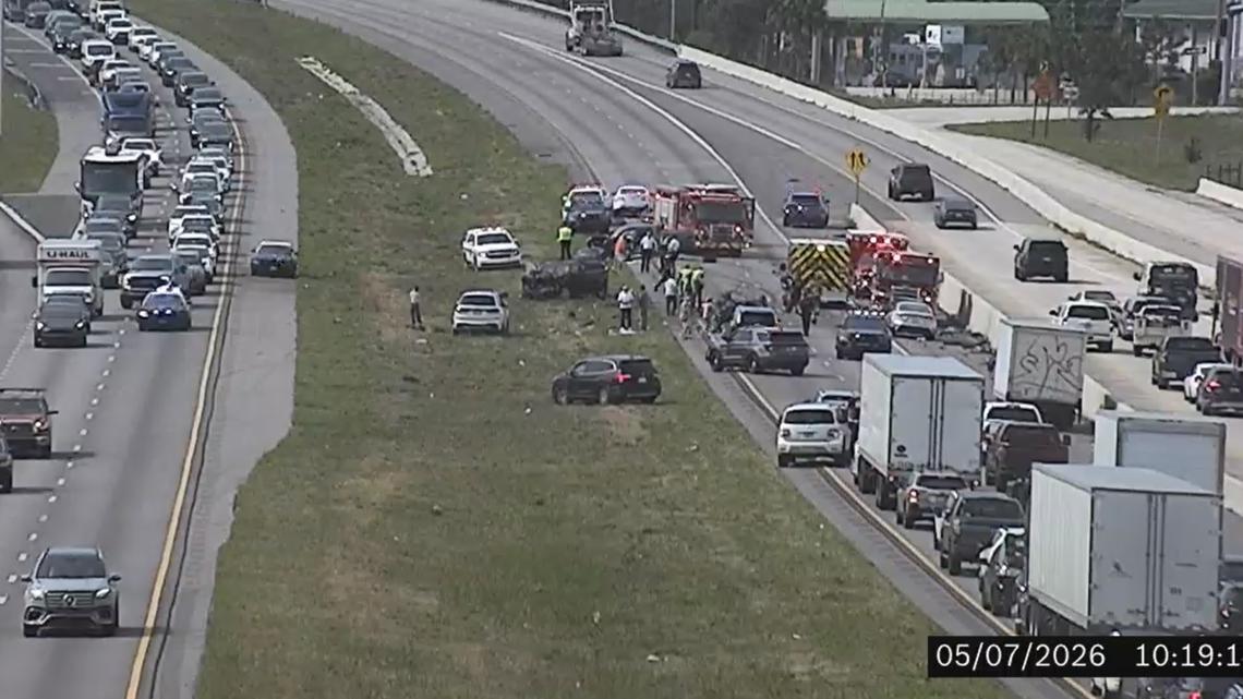 Traffic Alert: Multi-car crash with injuries shuts down I-295 East just before Dames Point Bridge The Florida Highway Patrol said all lanes are blocked, and first responders are working the scene. Avoid the area.