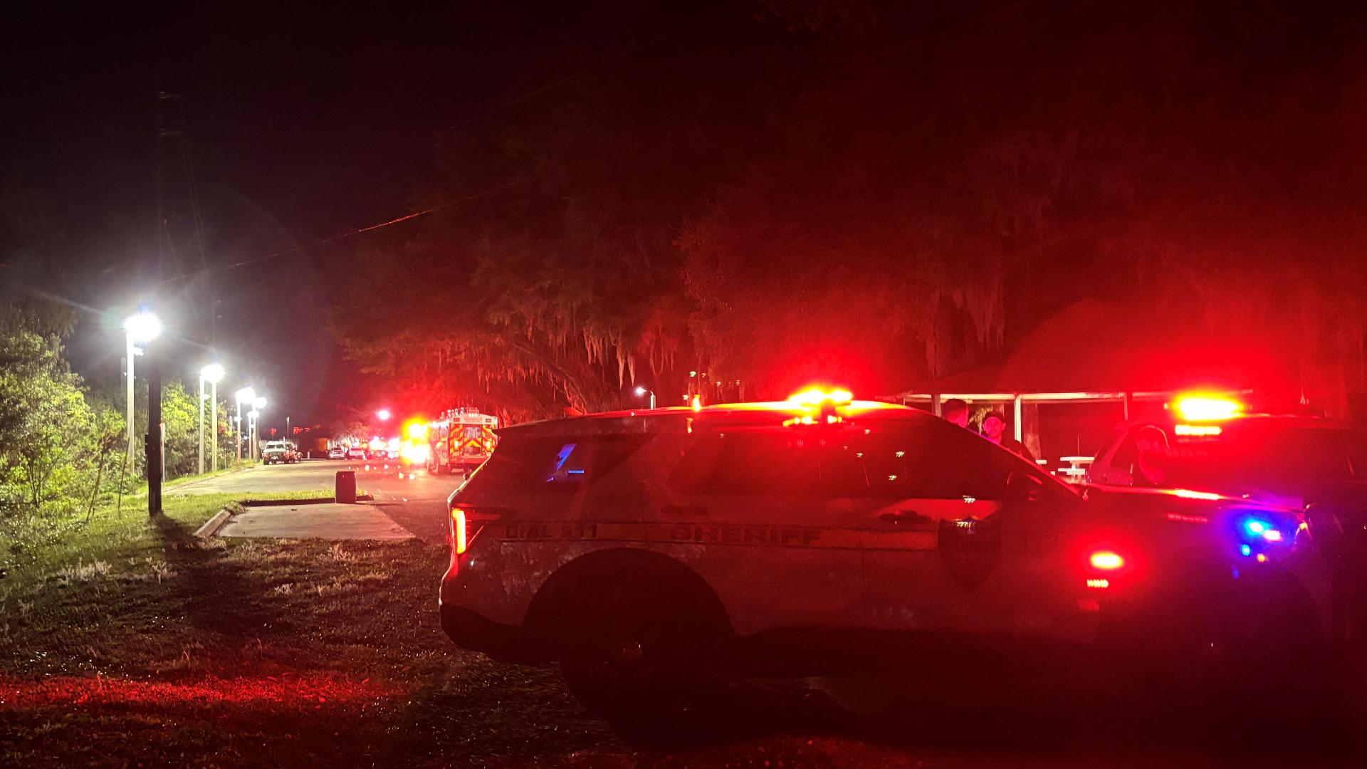 Boat capsizes on St. Johns River in Jacksonville, 4 people missing ...