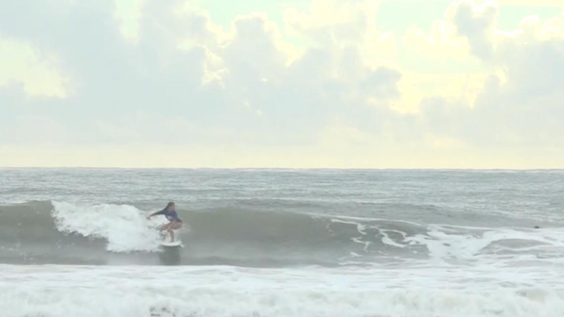 All female surf competition takes over Jacksonville beach - Vimarsana News