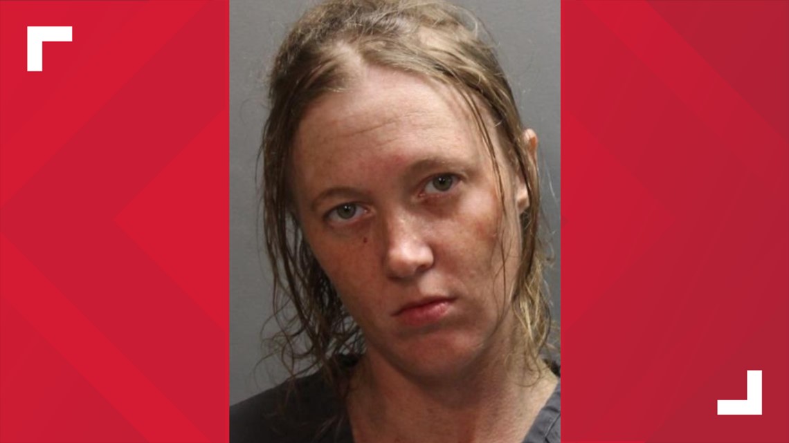 Florida woman accused of handcuffing, locking child in closet - Vimarsana News
