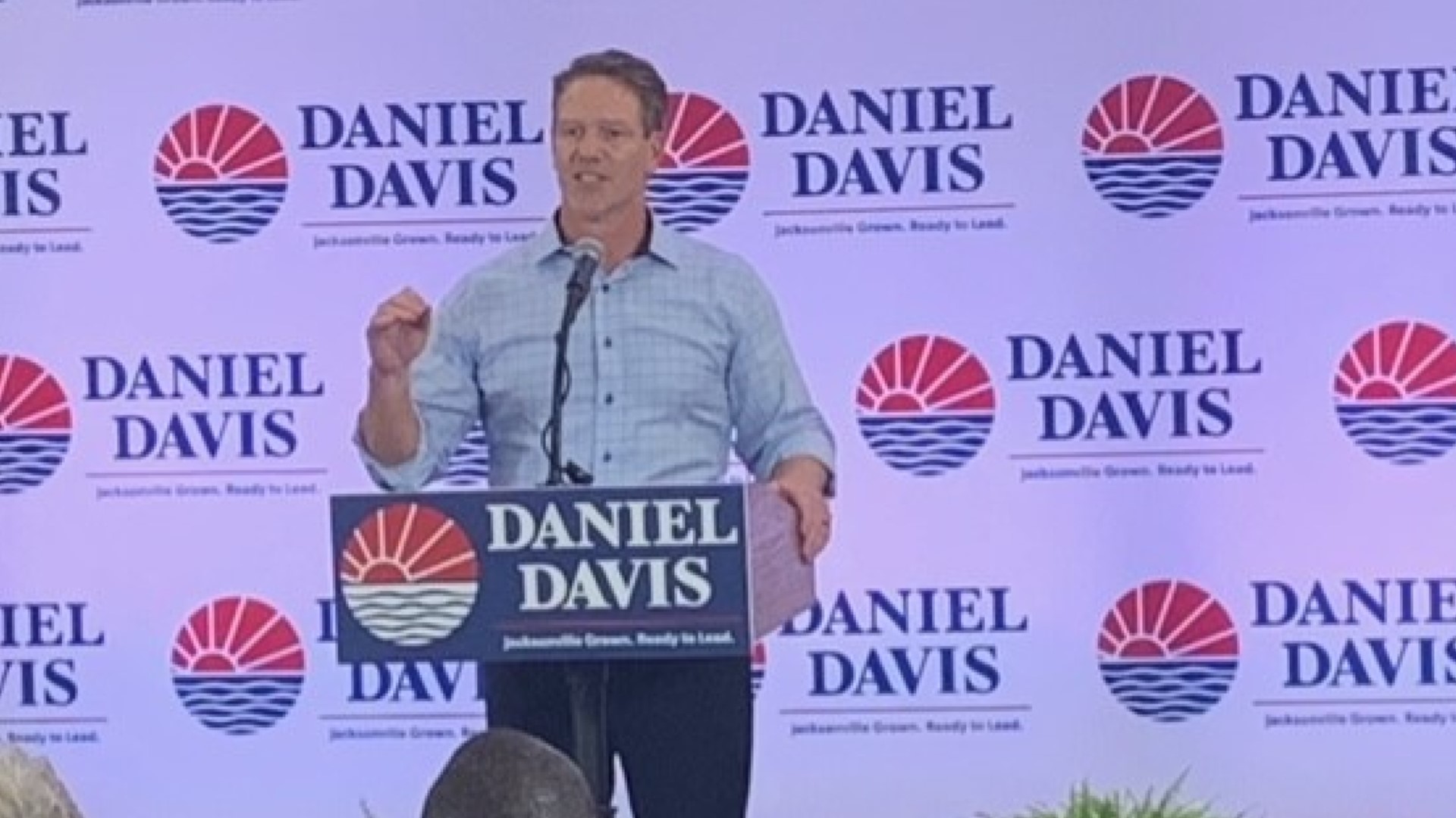 Jacksonville mayoral candidate Daniel Davis hosts campaign event