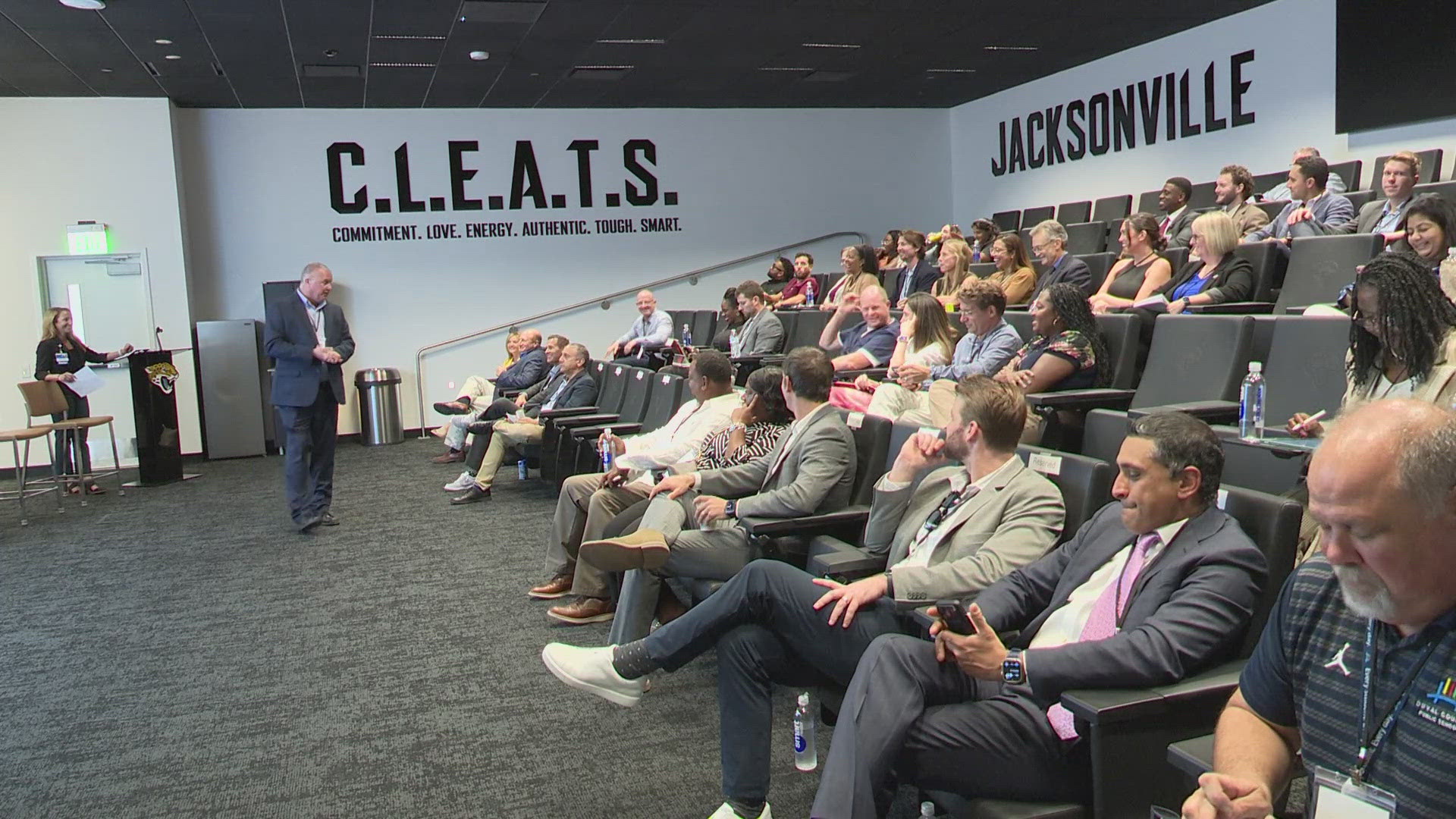 firstcoastnews.com - TEGNA Digital - Amazon adds 3.5% surcharge on third-party sellers, citing rising fuel and logistics costs