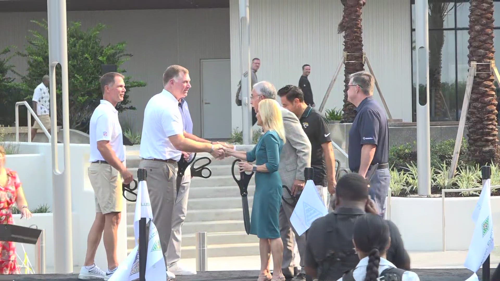 Jaguars' new indoor practice facility nearing completion