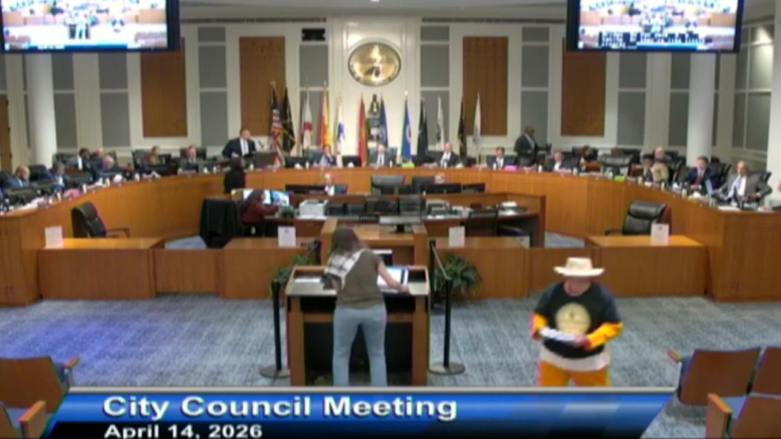 Jacksonville City Council Meeting Erupts Over Israeli-Palestinian Conflict - News Directory 3