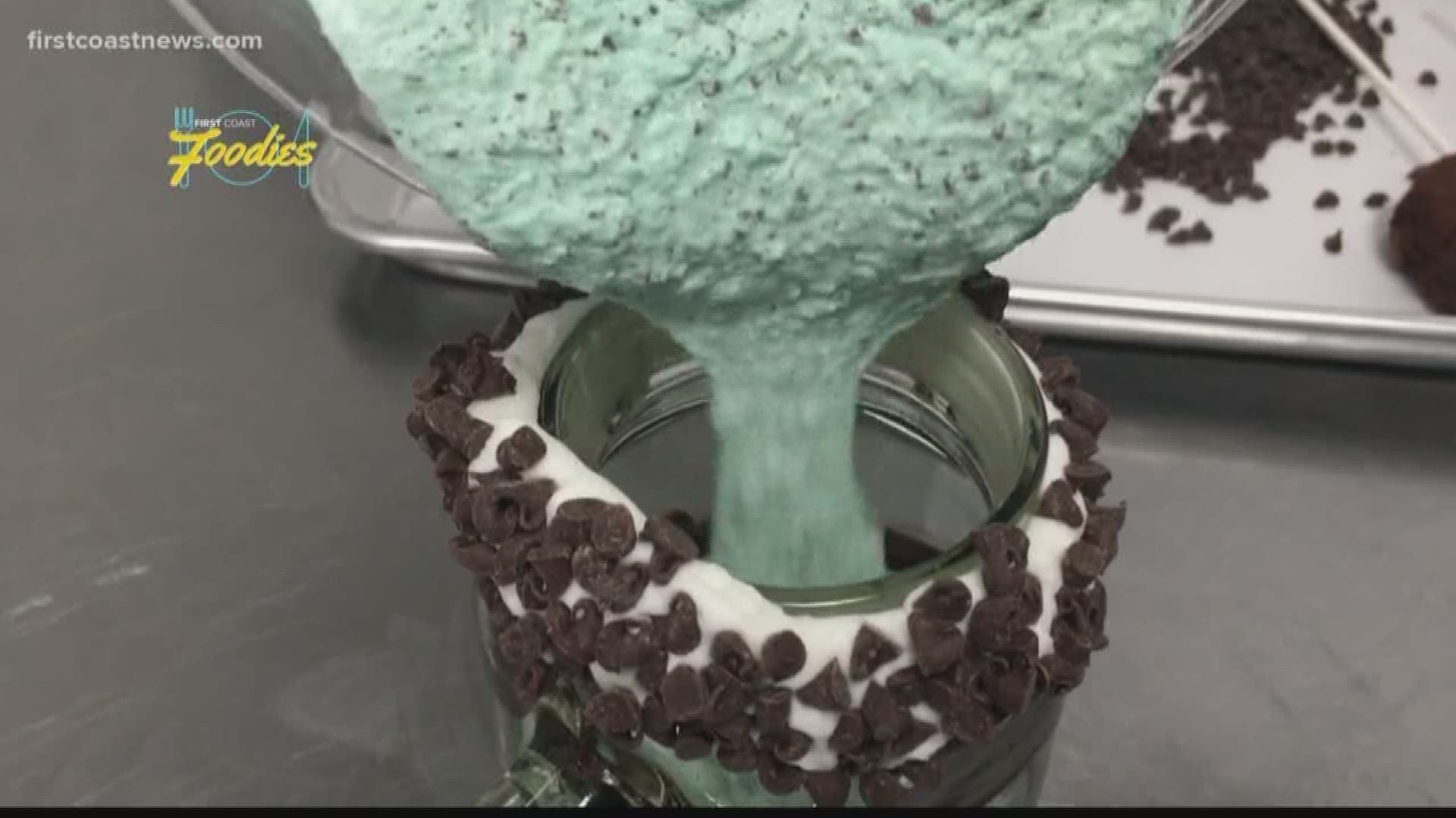 Lucy's in Jacksonville Beach specializes in serving custom cookies, cakes, and milkshakes. It also sells CBD cookies.