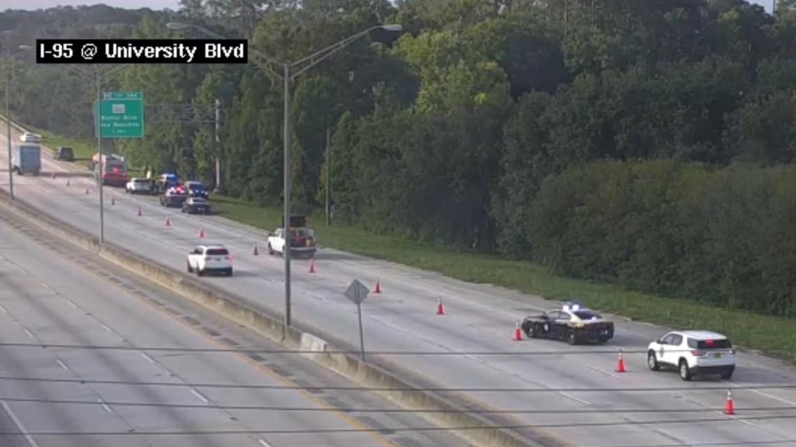 Traffic Alert: I-95 South down to 2 lanes near University Boulevard after deadly crash