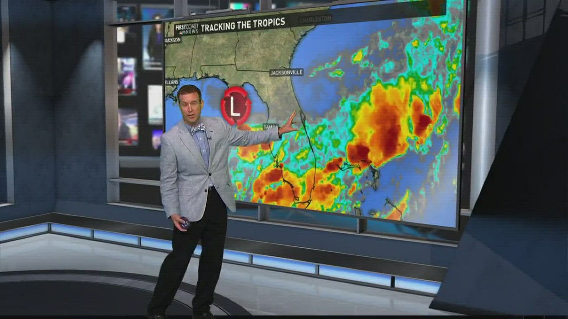 Tropical Depression 6 forms west of Tampa